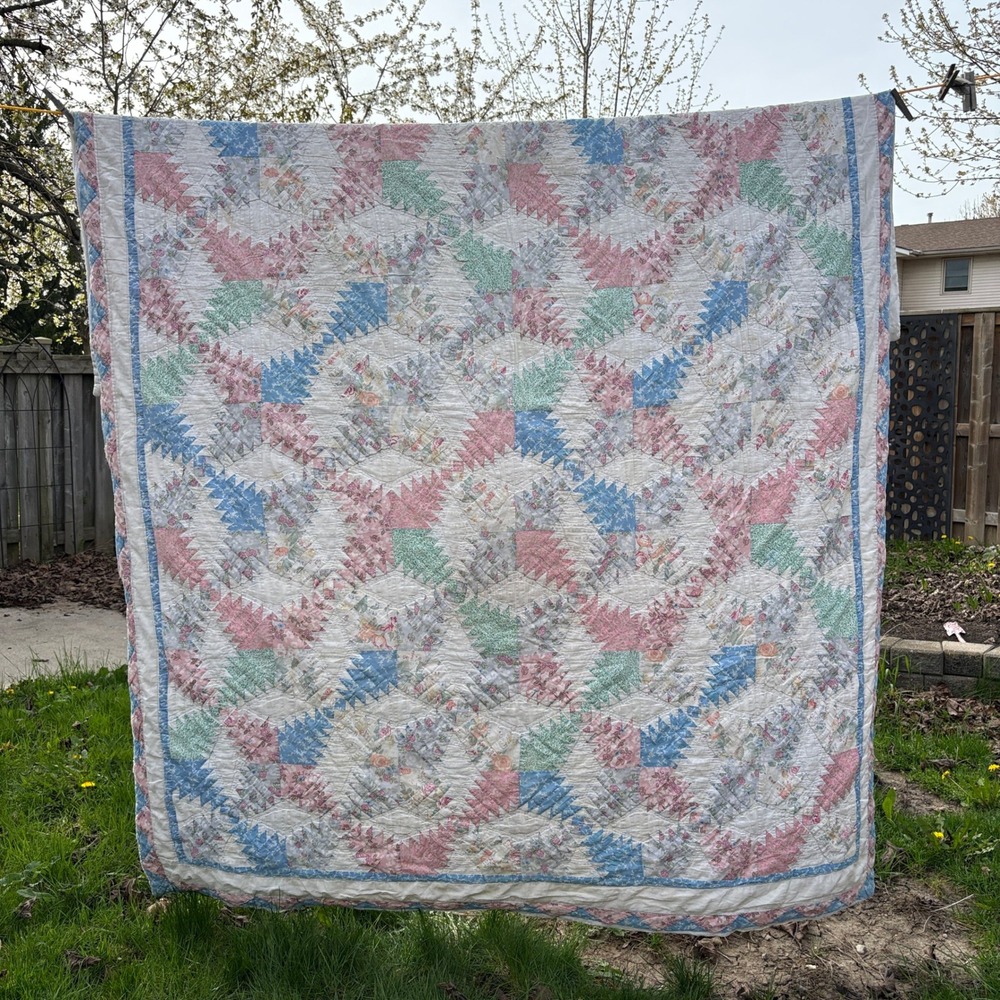 Vintage Handmade Quilt Pastel Pink Blue Pineapple Star Patchwork Sawtooth 80x62